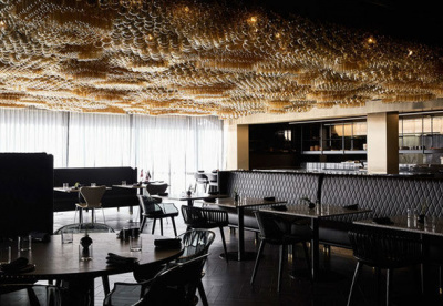 В Австралии открылся ресторан с потолком из пузырьков