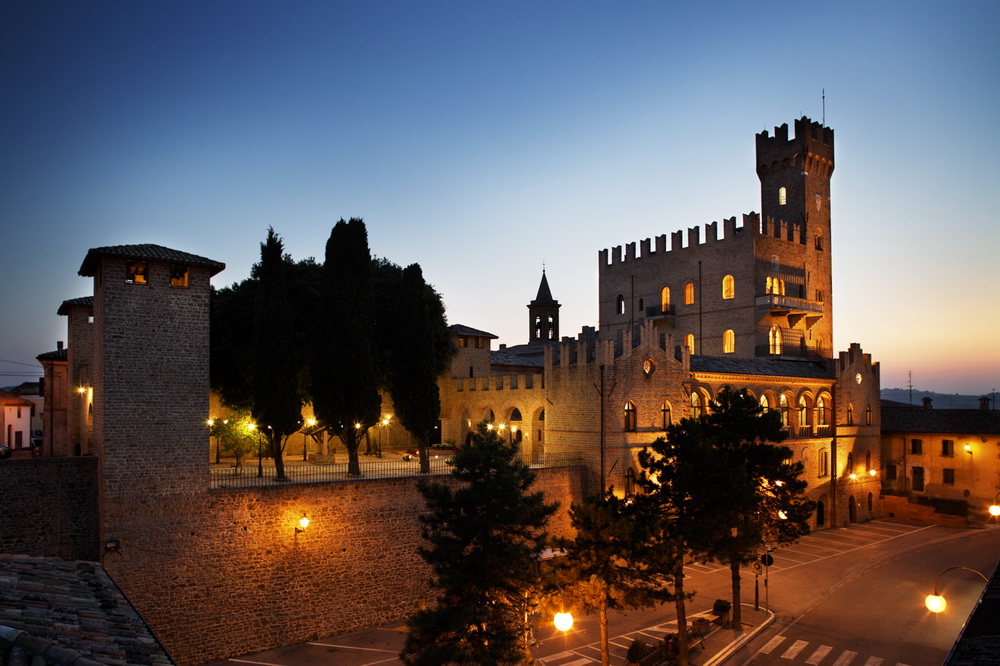 Продается бывший замок папы Римского за €4,9 млн