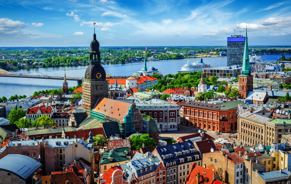 Власти Латвии хотят снять сборы на землю под домом